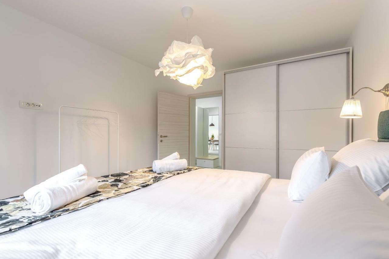 Apartment Nino Рийека Екстериор снимка